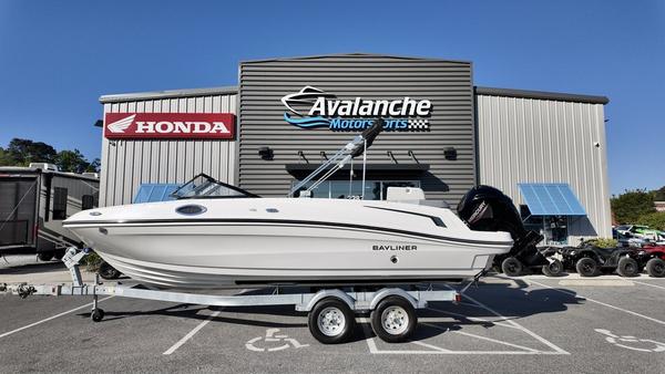 2026 Bayliner VR6 at Avalanche Motorsports Washington NC