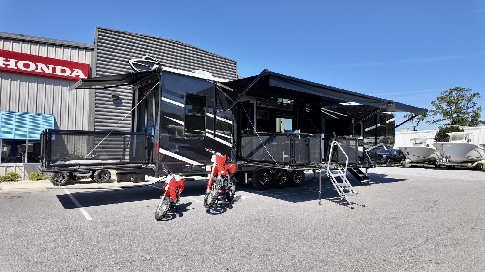 XLR Nitro 40BAR13 toy hauler with bar and patio at Avalanche Motorsports Washington NC